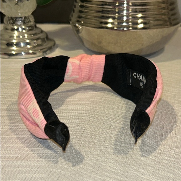 Fashion Jewelry Pink and Black Hairband - Picture 4 of 4